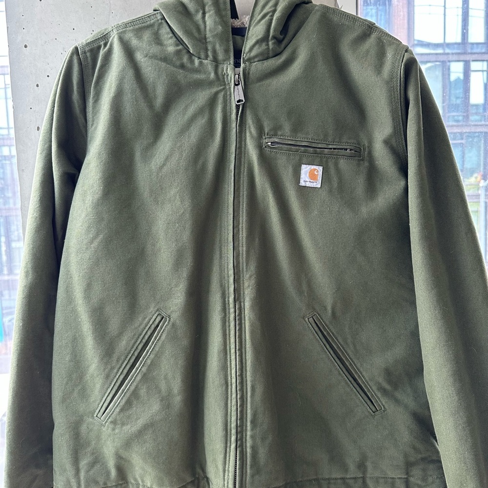 Women’s Carhartt sherpa-lined jacket, size XL